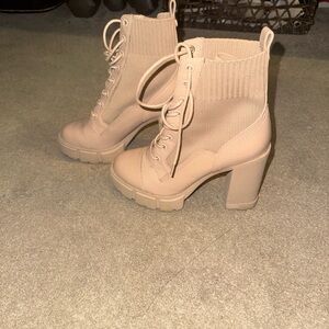 Aldo Cream Leather Shoe